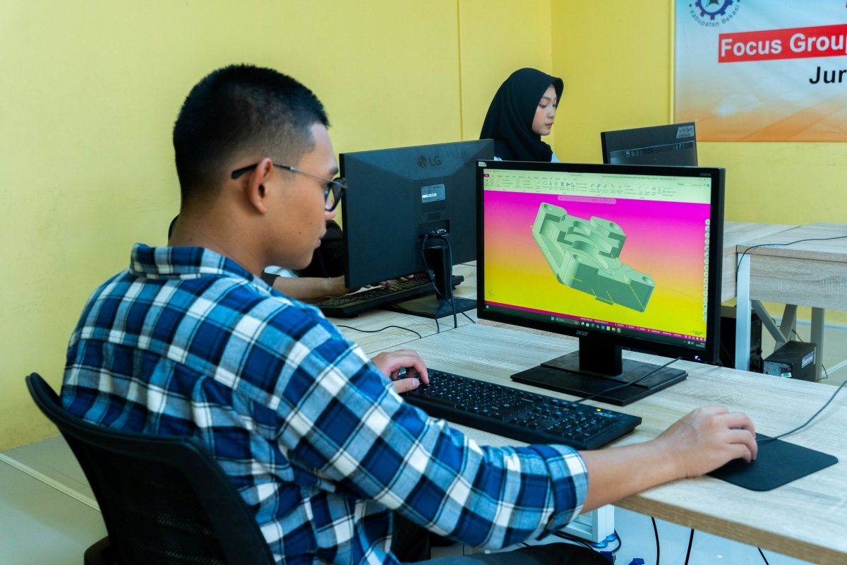 Lab Industri TRM kampus Politeknik Mitra Industri