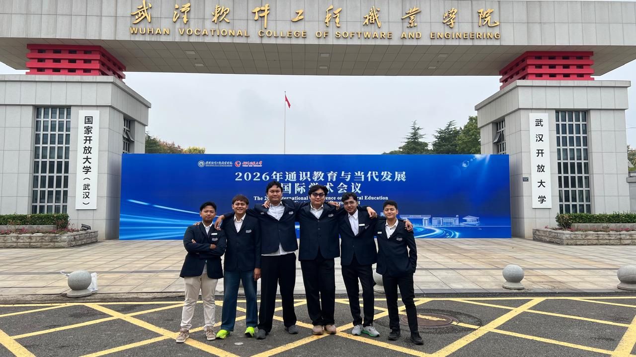 Menembus Batas, Menguasai Teknologi: Kisah Enam Mahasiswa Polmind Menimba Ilmu Industrial Internet of Things (IIoT) di Wuhan, Tiongkok